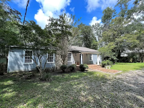 111 Woodland Dr, Thomasville, GA 31792