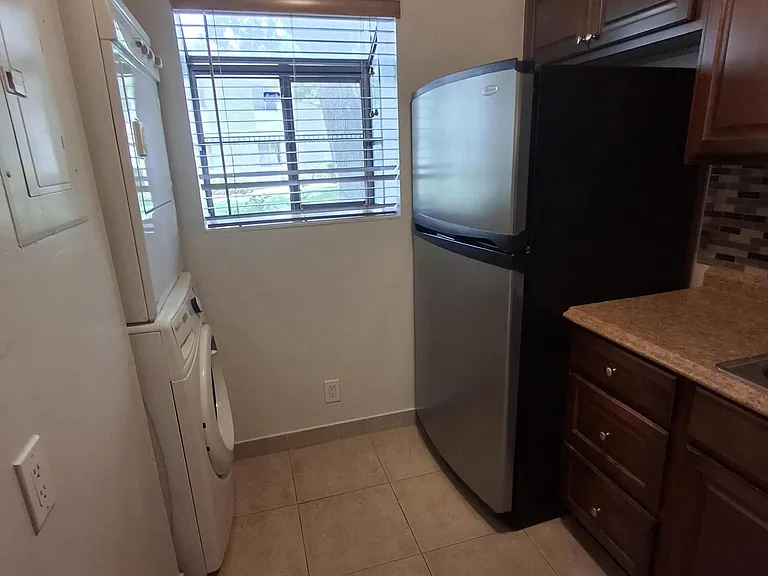 512 Gardens Dr #103 — Photo 6