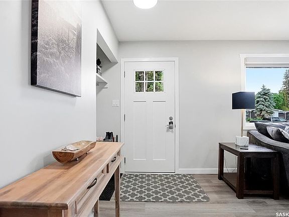 4th image of 3345 Mountbatten STREET