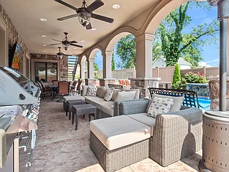 Sold by Casandra Properties Inc.