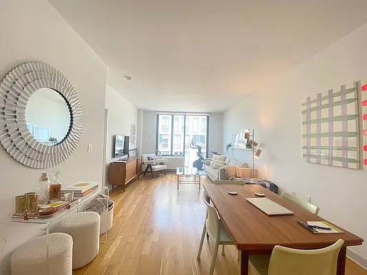 Rented by Dream Space Realty | media 6