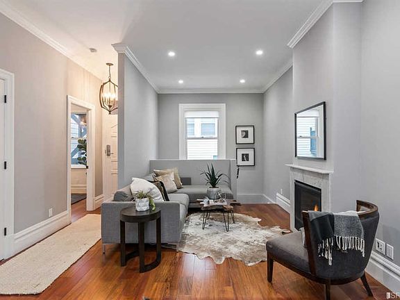 3rd image of 2457-A Lombard St Unit A