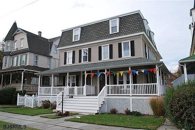 1st image of 704 Wesley Ave