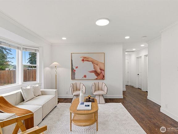 4th image of 10404 Jovita Blvd E
