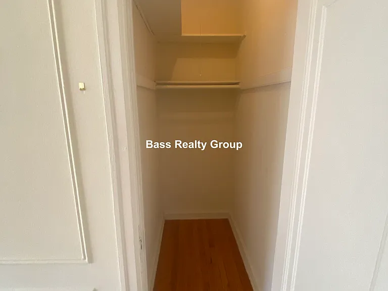 5114 S Blackstone Ave #B17 — Photo 3