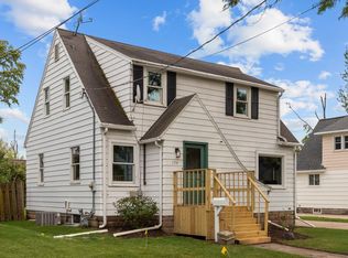 354 Oak St, Menasha, WI 54952