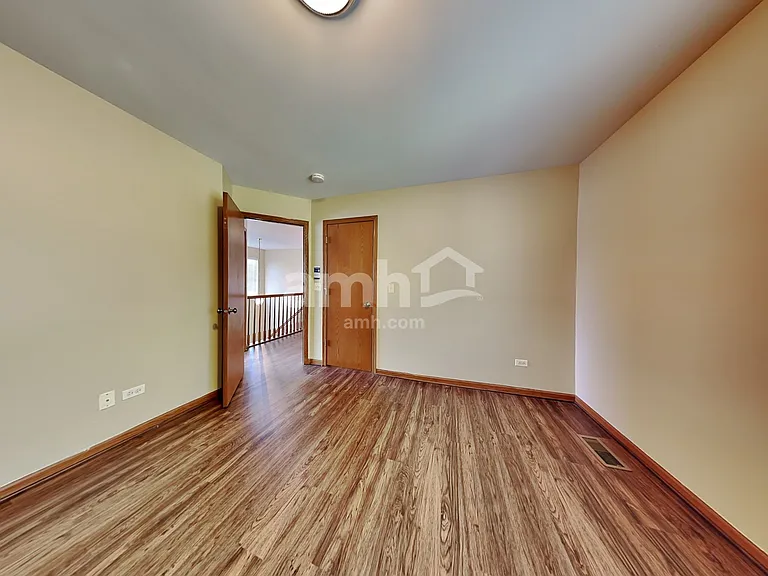 2707 Steamboat Cir — Photo 22