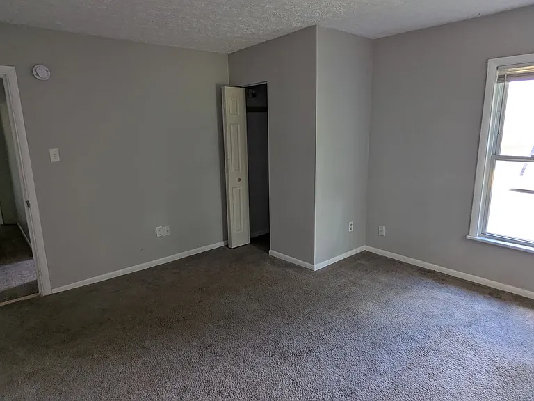 498 Gage St — Photo 29