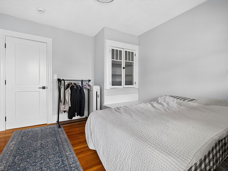 1st image of 268 Main St #1
