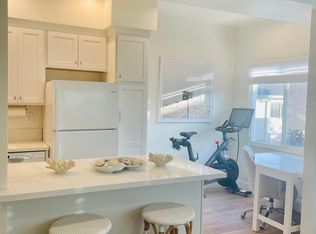 2804 Ocean Dr, Manhattan Beach, CA 90266