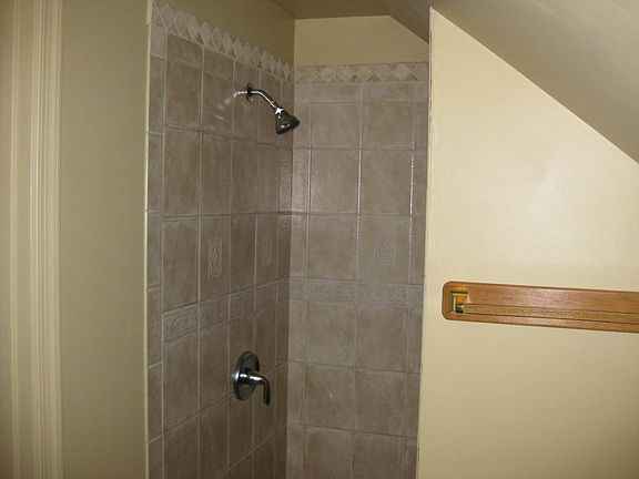 3rd image of 8839 Brucewood Dr