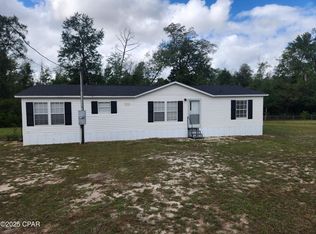 17446 NW Guilford Ct, Blountstown, FL 32424