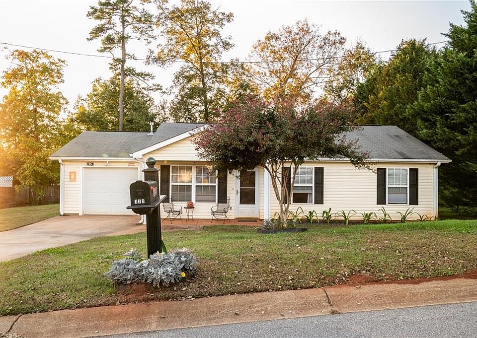 1st image of 122 Soren Ln