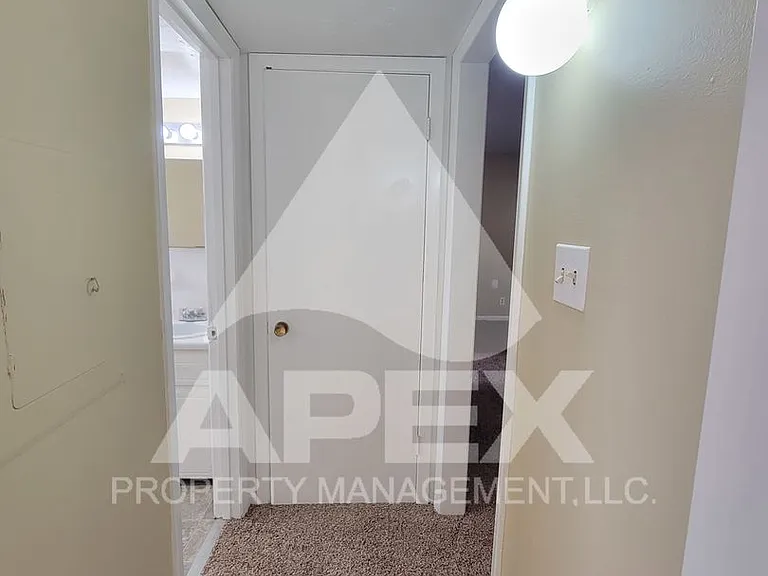 Springdale Apartments — Photo 43