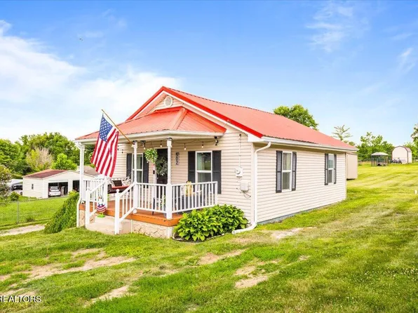 502 S 12th St, La Follette, TN 37766
