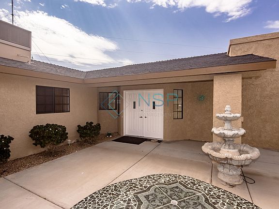 4th image of 3165 Fountain Palm Dr