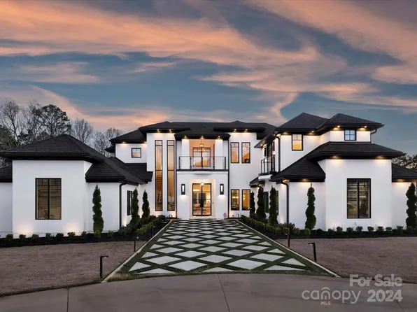 3612 English Garden Dr, Charlotte, NC 28226