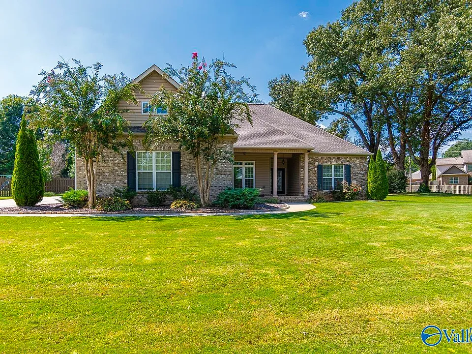 100 River Meadow Way