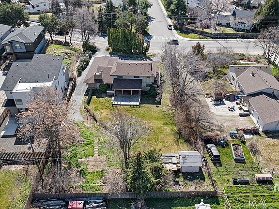 5th image of 4820 W Hill Rd