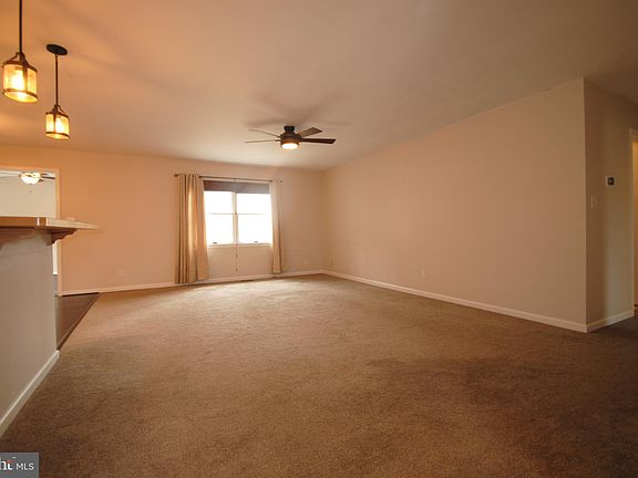 3rd image of 309 Old Shady Grove Ln