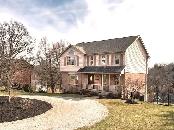 105 Briarwood Dr, Sarver, PA 16055
