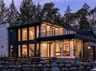 609 Medalist Ave, Colwood, BC