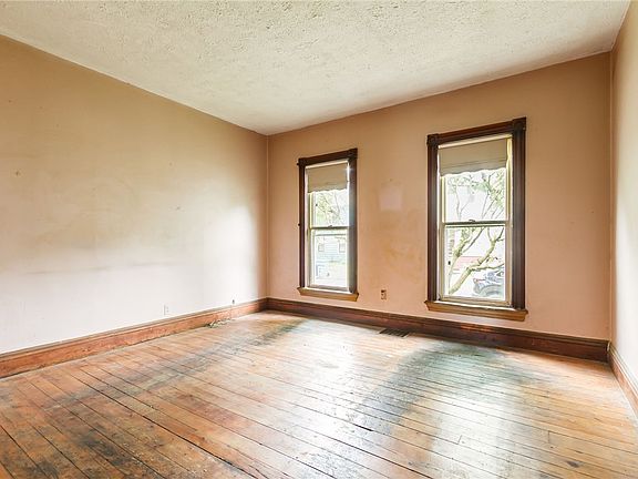 5th image of 56 Nicholson St