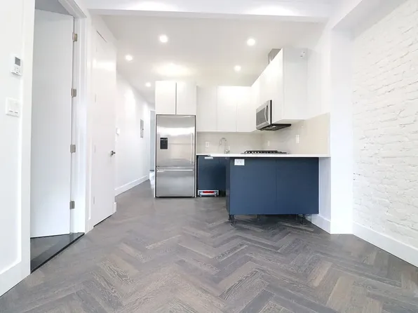 1533 Pacific Street image 1 of 10