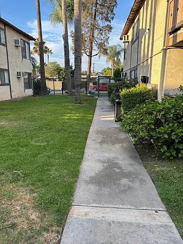 California Apartments Photo 1