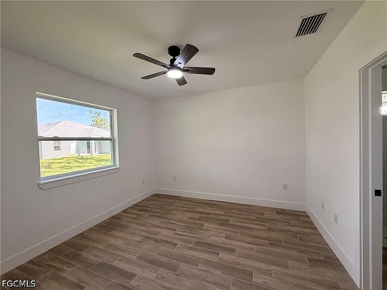 2212 Armour Rd — Photo 20