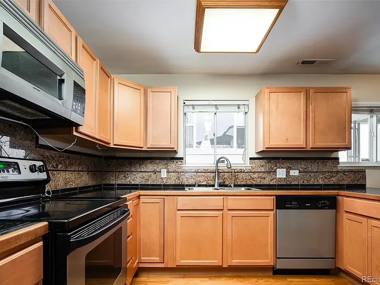 2042 S Josephine St #3 — Photo 5
