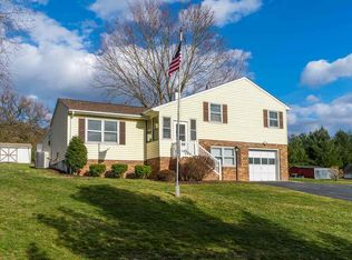 5525 Penn Laird Dr, Penn Laird, VA 22846