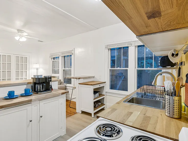 622 7th Ave N #620 — Photo 38