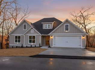 29 Magrath Cir, Bella Vista, AR 72715