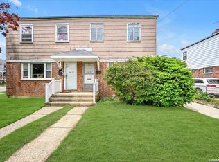 14605 Laburnum Ave, Flushing, NY 11355