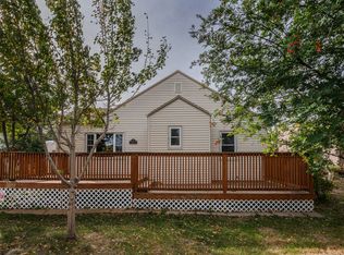 221 Main St W, Hazen, ND 58545