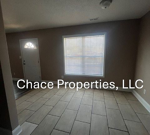 2nd image of 915 Blair St APT M