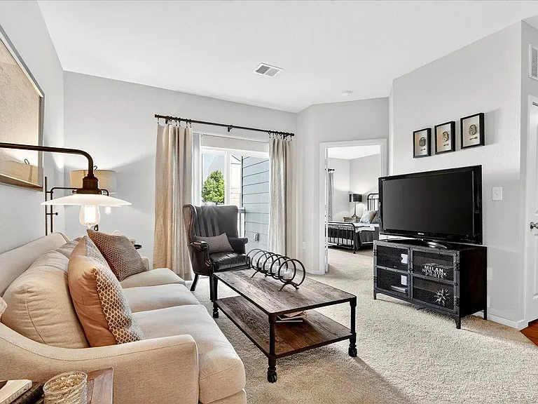 Aventura at Mid Rivers — Photo 9