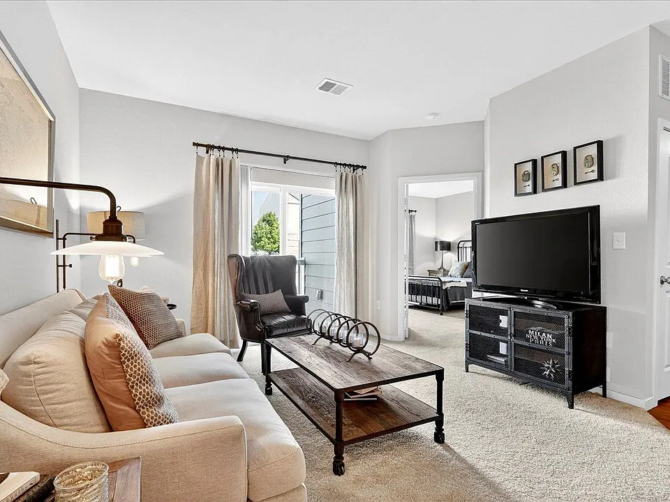 Aventura at Mid Rivers