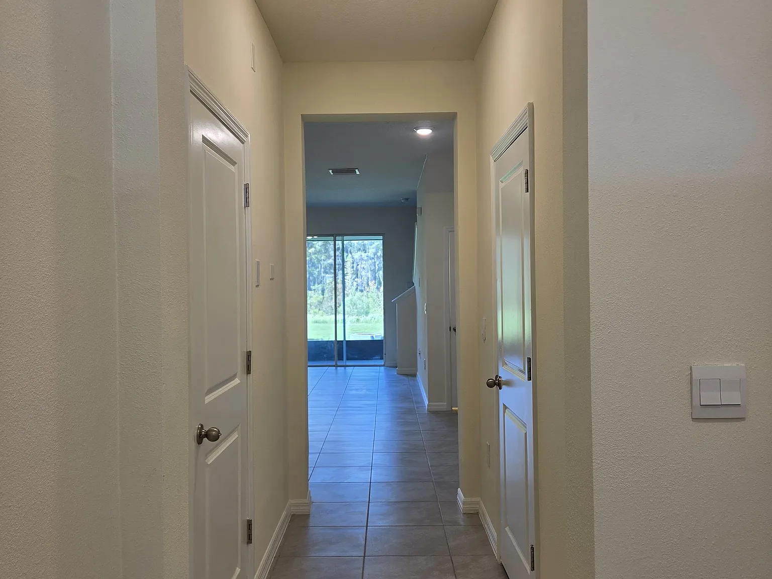 Epperson Townhome - 3 Bedrooms, 2.5 Bathrooms, 1 Car Garage! — Photo 4