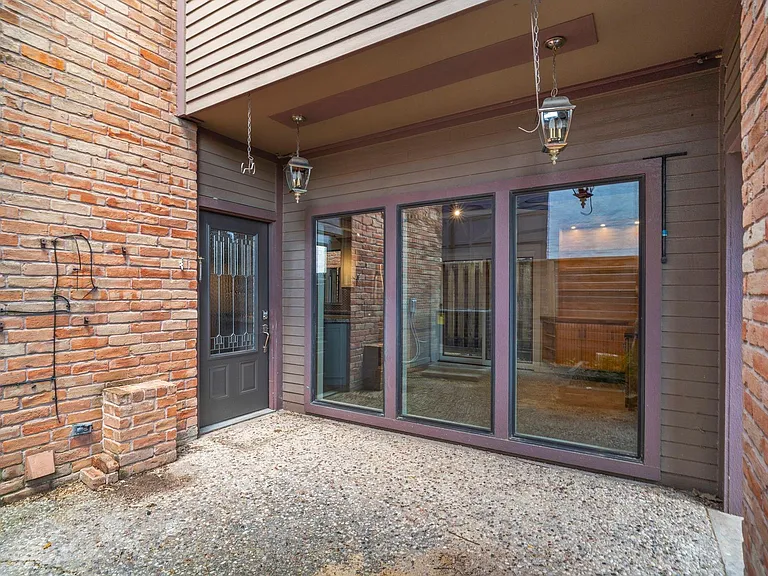 6215 Westcott St #A — Photo 4