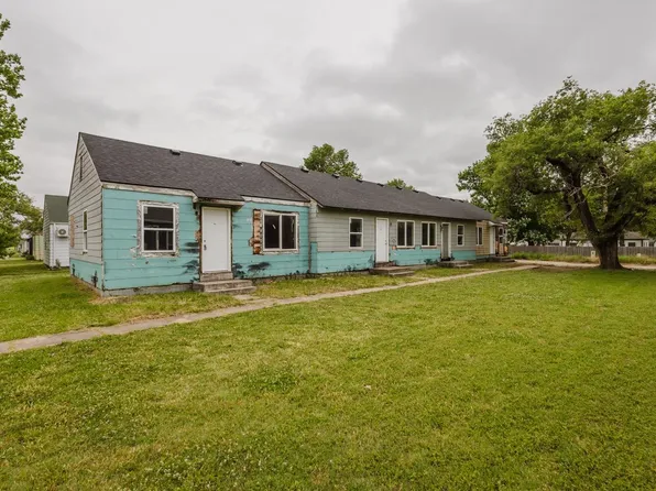 729 Sylvan Ln, Wichita, KS 67218