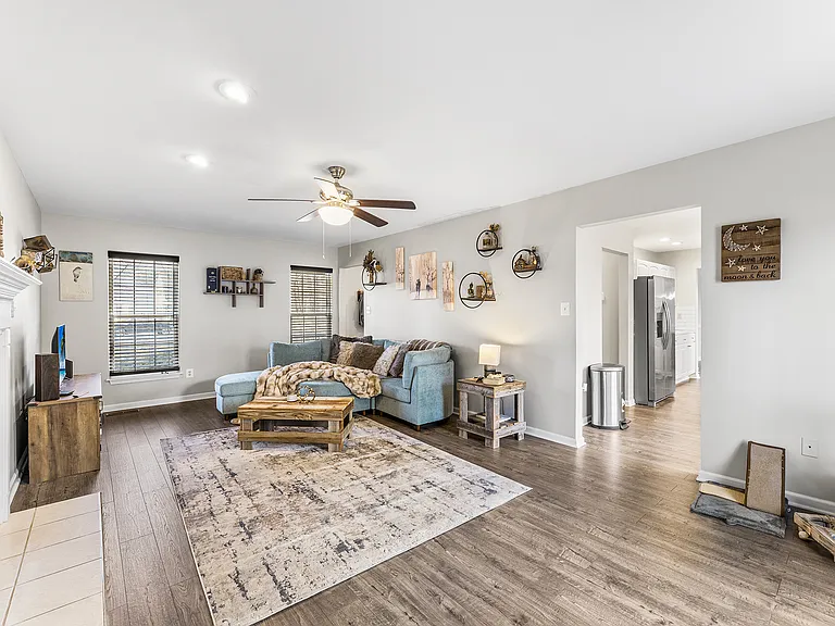 6262 White Cove Dr — Photo 28