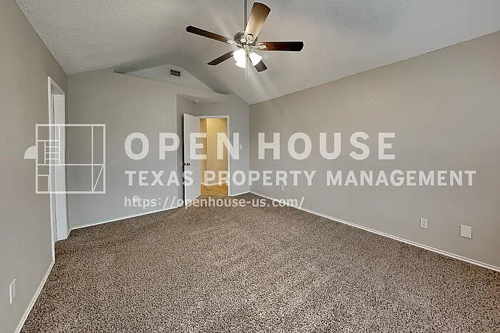 4128 Gardner Dr — Photo 8