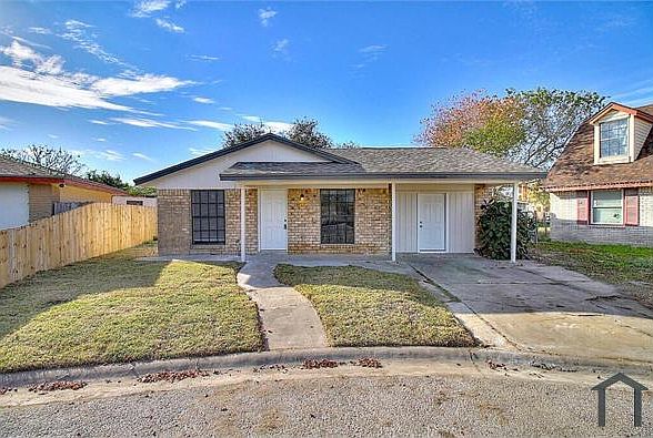 1st image of 1005 Green Valley Dr