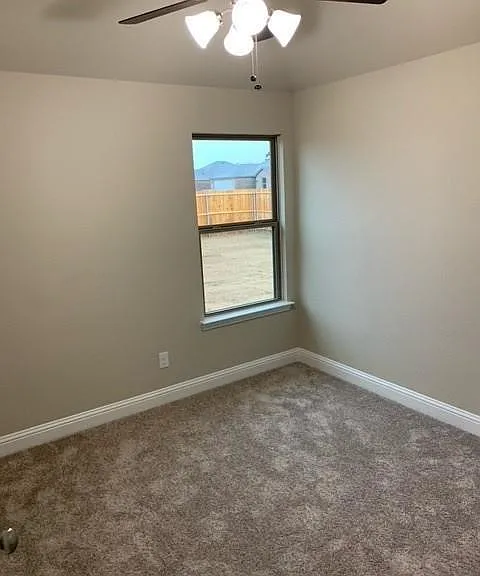 1402 Warringwood Dr — Photo 12