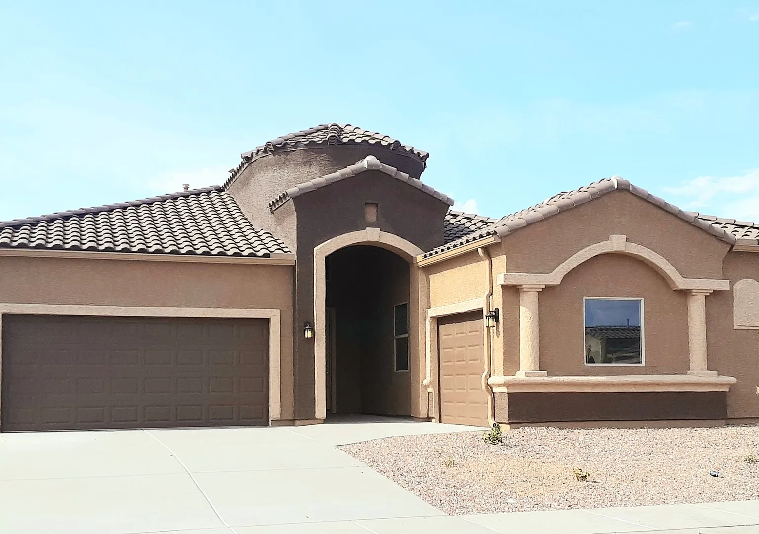 5Bdrm/ 3.5 bath in Saguaro Bloom, near Twin Peaks & Silverbell — Photo 2