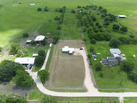 4th image of 882 County Road 404