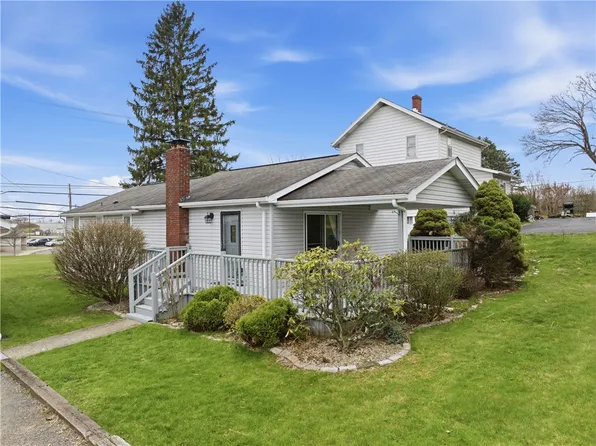 1510 Gringo Rd, Aliquippa, PA 15001