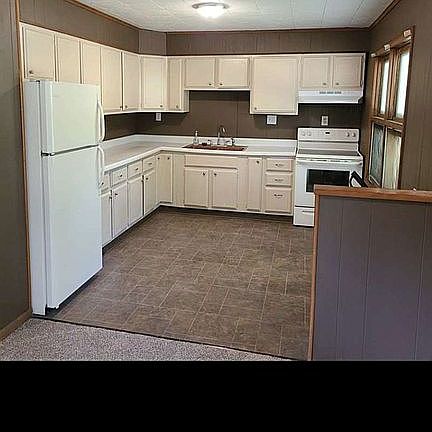 3rd image of 50 Lincoln St